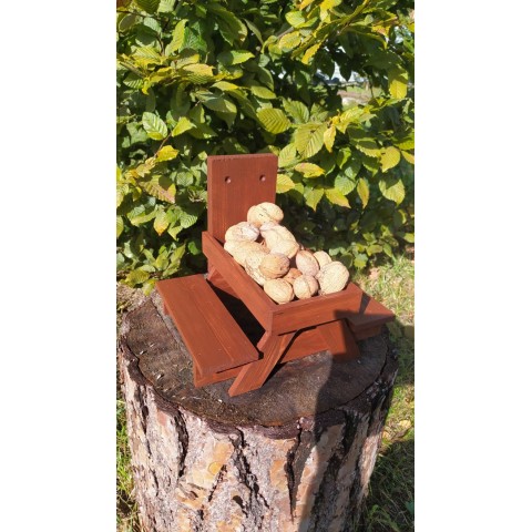 Годівниця для білок "Підобід" червоне дерево